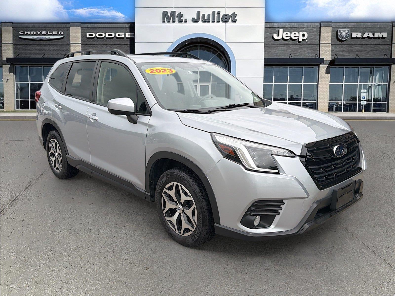  2023 Subaru Forester Premium Crossover AWD   