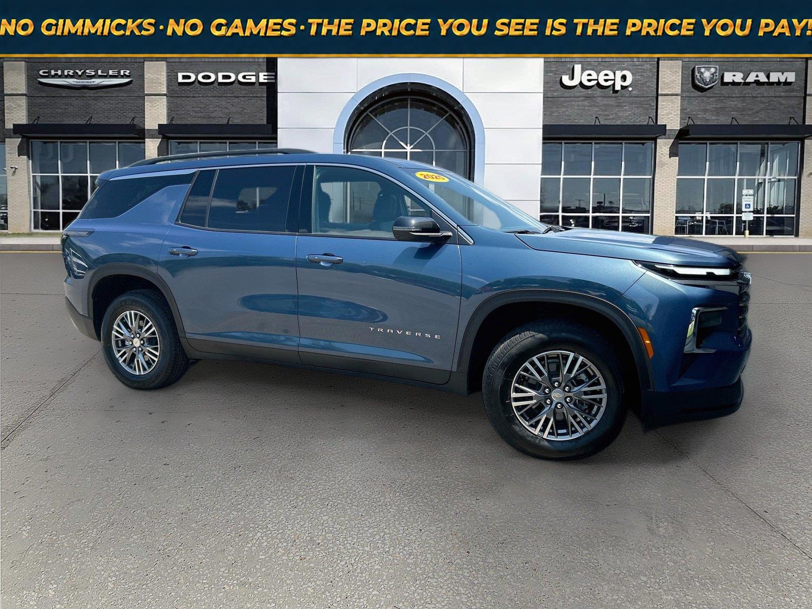 Blue 2025 Chevrolet Traverse SUV / Crossover Front-Wheel Drive 8-Speed Automatic
