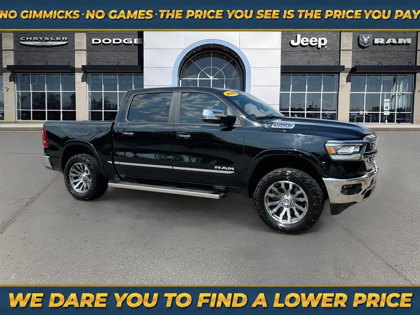 Diamond Black Crystal Pearlcoat 2022 RAM 1500 Pickup Truck Four-Wheel Drive 8-Speed Automatic