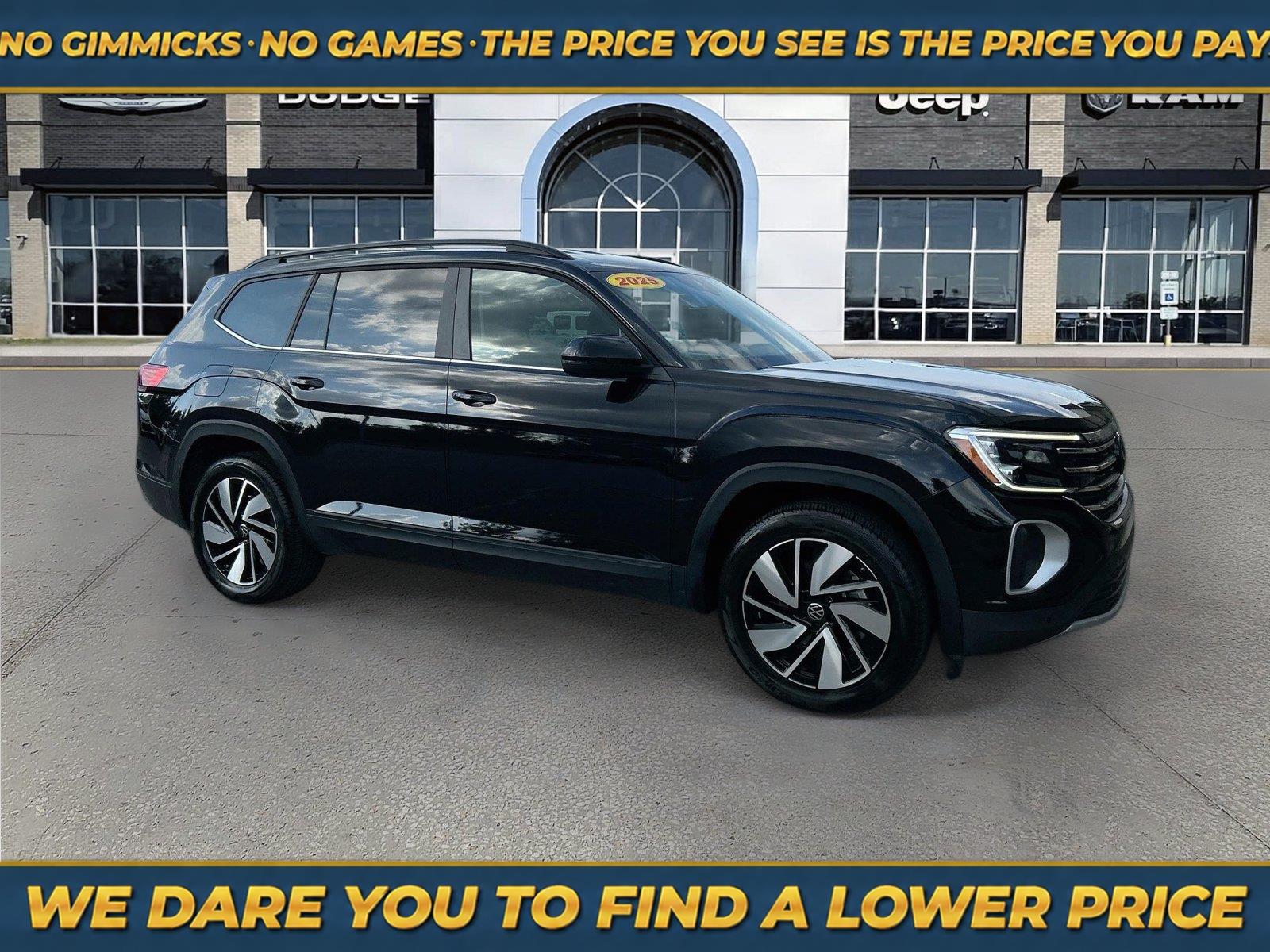 Deep Black Pearl 2025 Volkswagen Atlas SUV / Crossover All-Wheel Drive Automatic