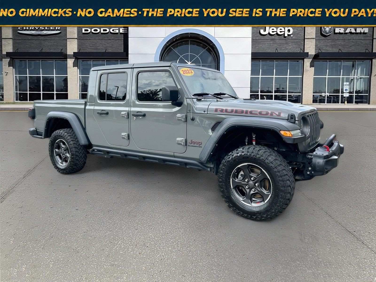 Sting-Gray Clearcoat 2022 Jeep Gladiator Pickup Truck Four-Wheel Drive 8-Speed Automatic