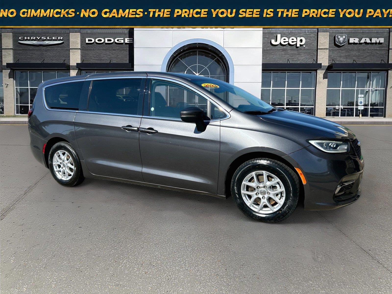 2023 Chrysler Pacifica Touring L FWD