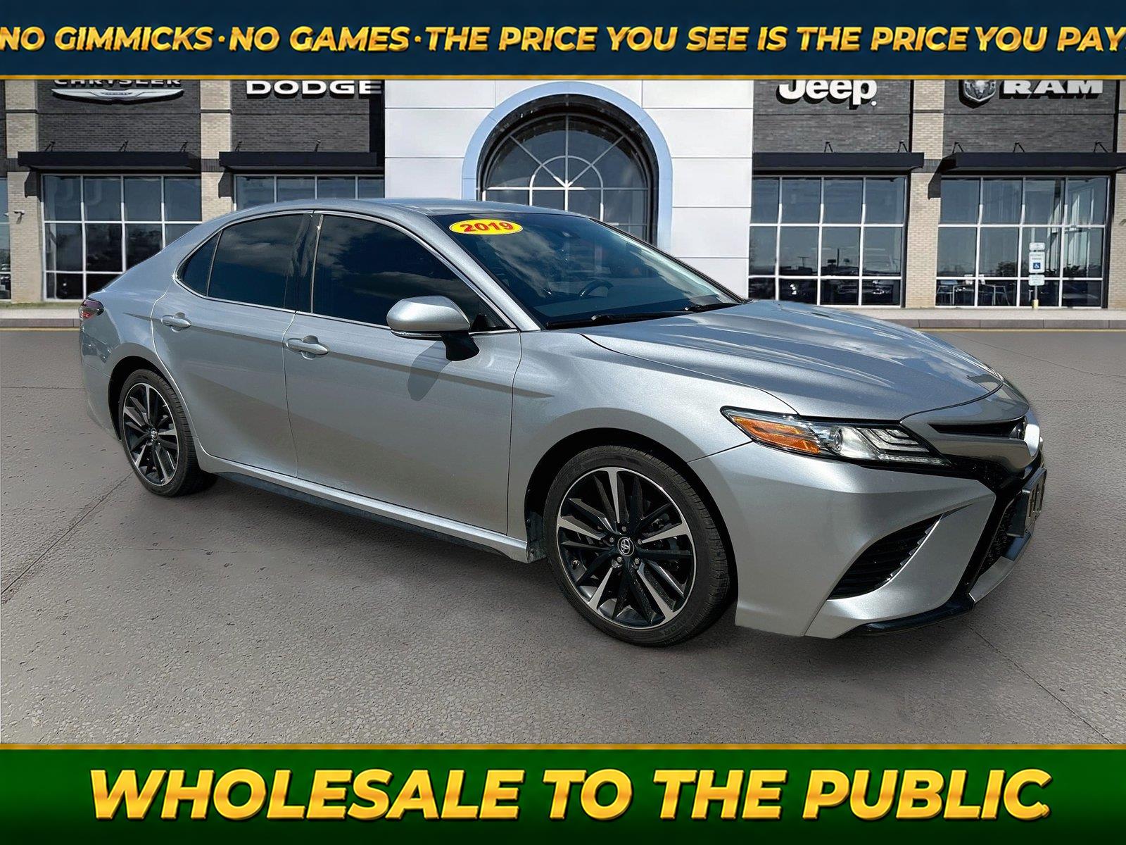 Celestial Silver Metallic 2019 Toyota Camry Sedan Front-Wheel Drive Automatic
