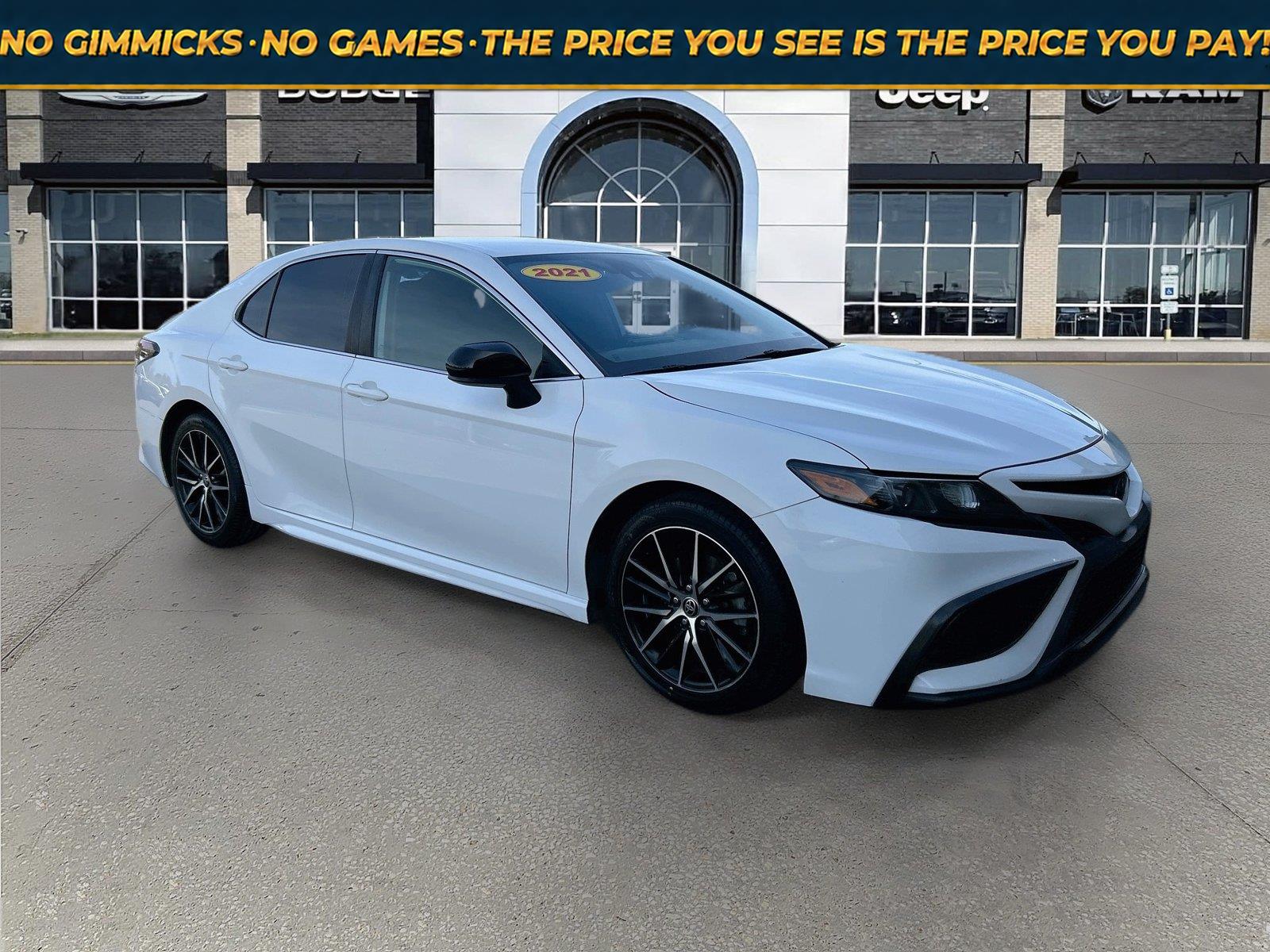 2021 Toyota Camry SE FWD