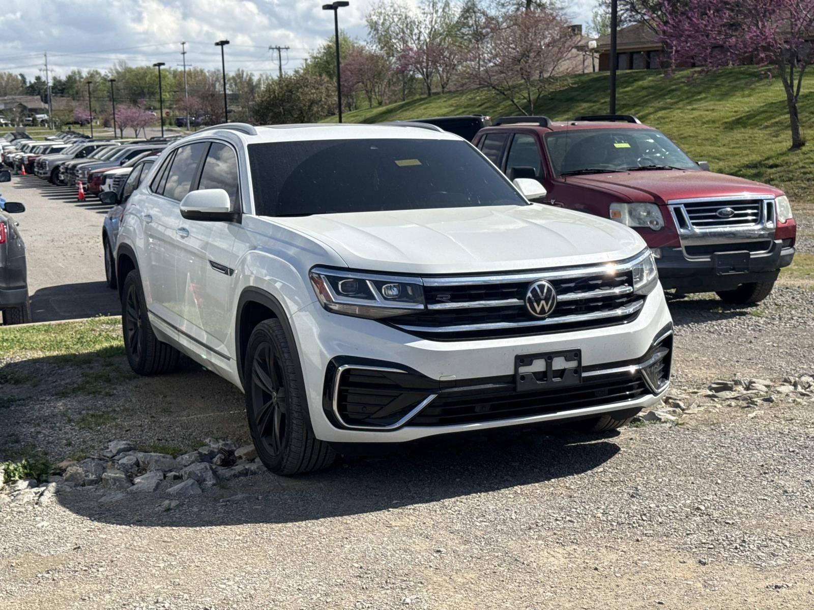 View vehicle photo 3