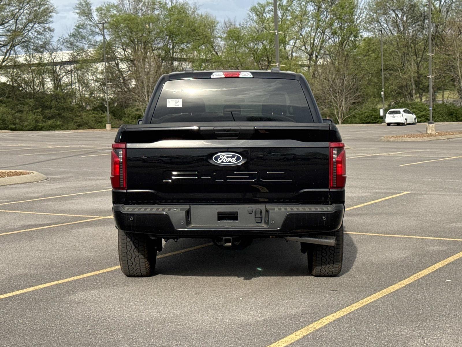 View vehicle photo 6