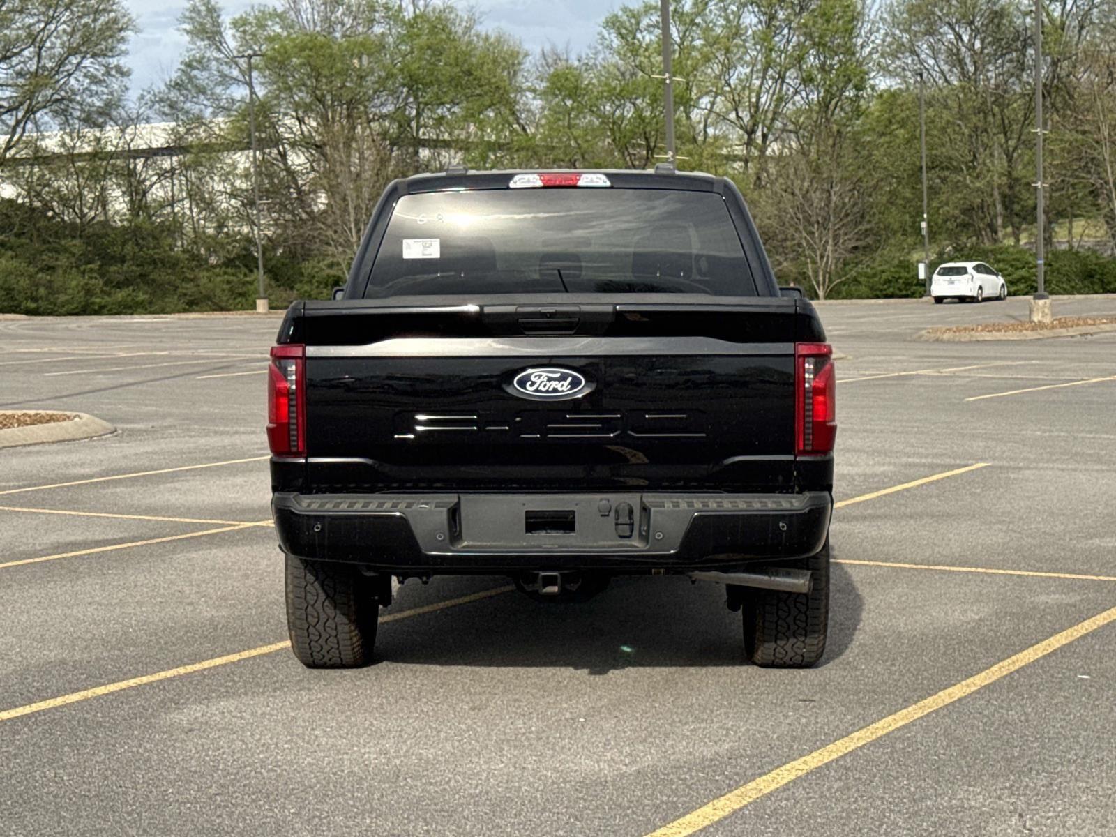 View vehicle photo 6