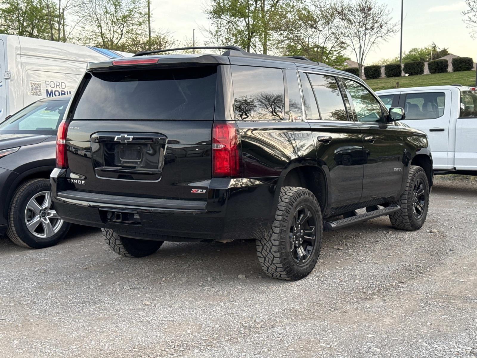 View vehicle photo 4