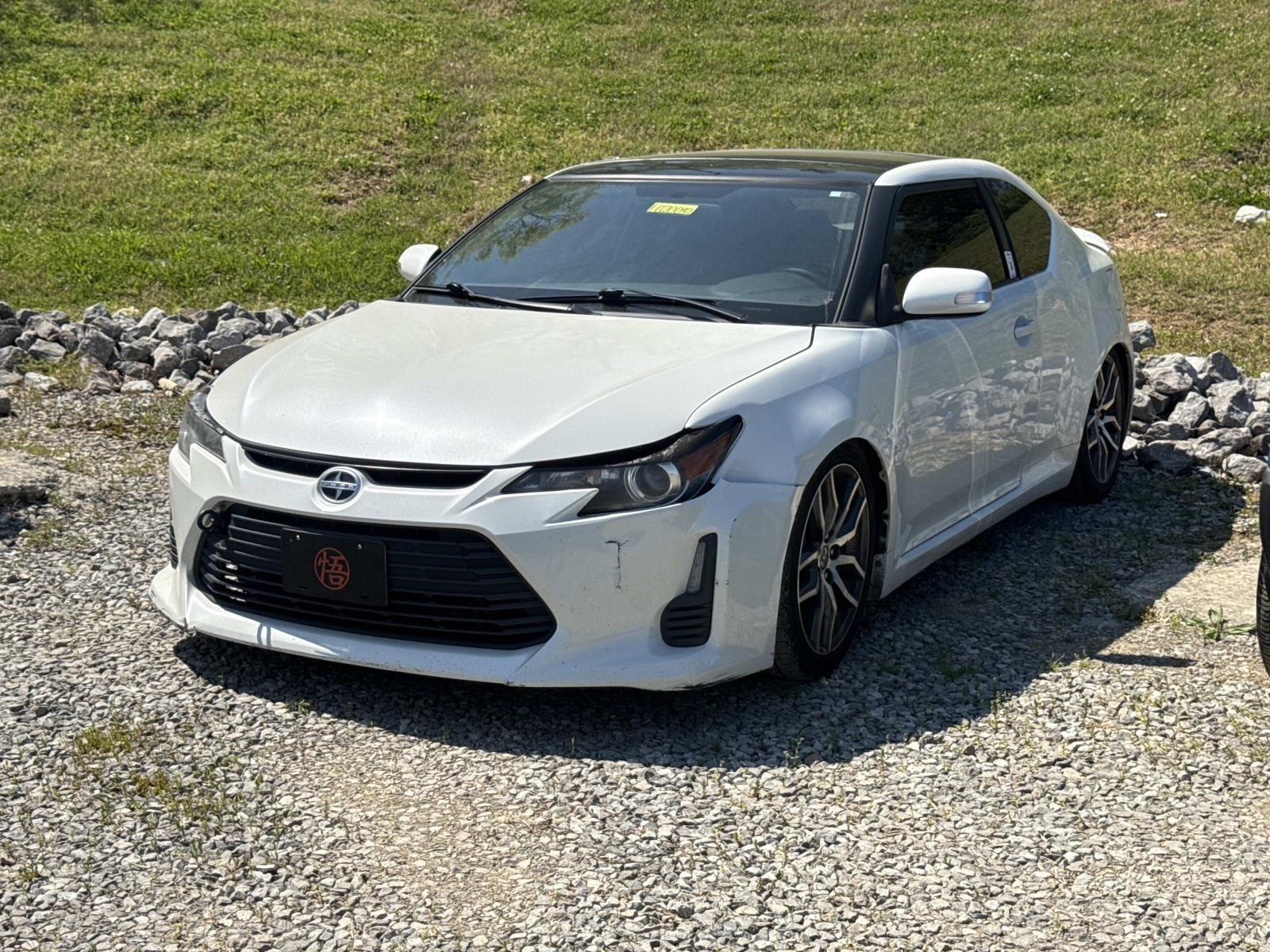 White (Blizzard Pearl) 2016 Scion tC Coupe Automatic