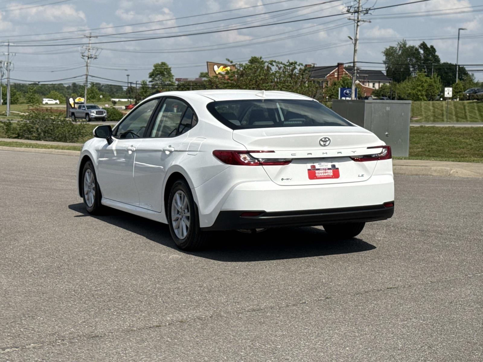 View vehicle photo 7