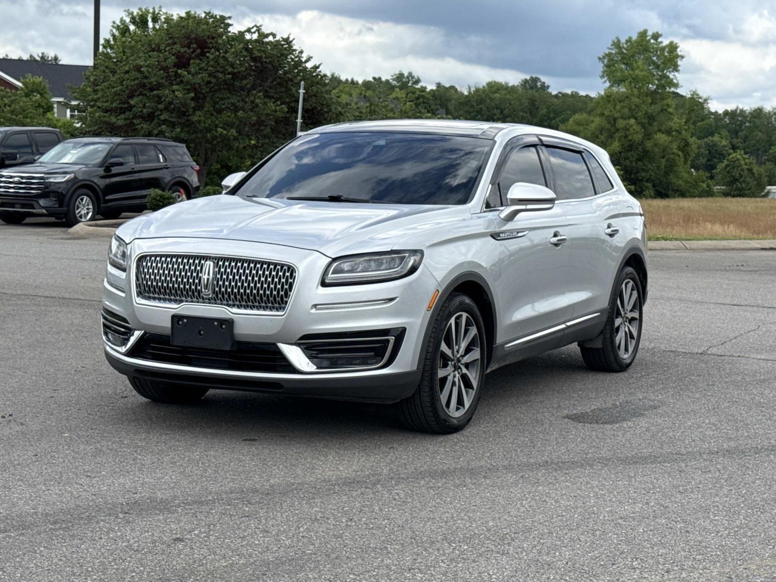 Ingot Silver Metallic 2019 Lincoln Nautilus Select AWD SUV / Crossover All-Wheel Drive 8-Speed Automatic