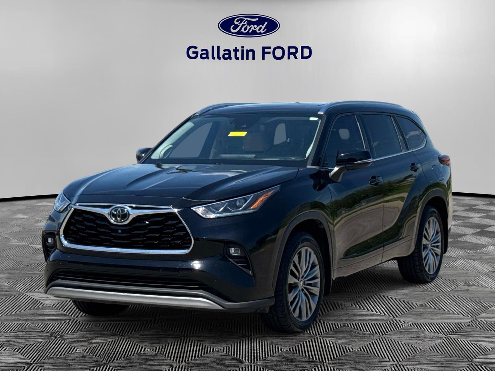 Midnight Black Metallic 2020 Toyota Highlander Platinum AWD SUV / Crossover All-Wheel Drive Automatic