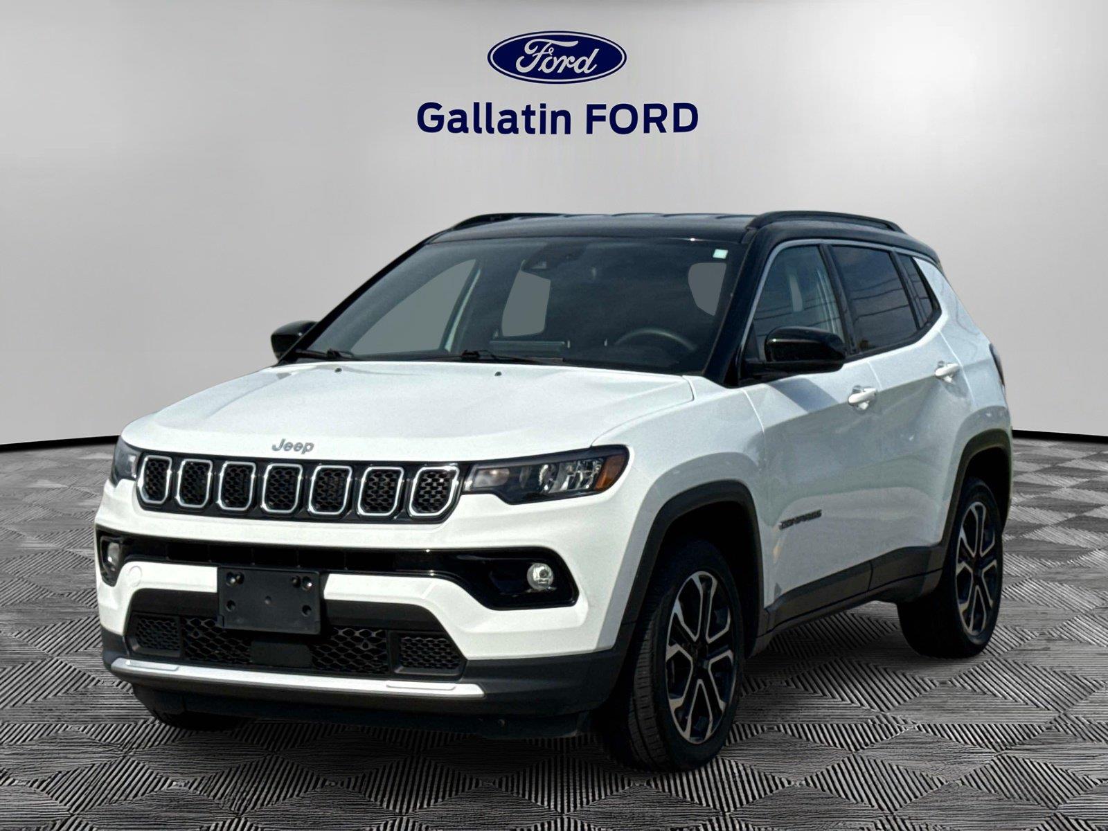 Bright White Clearcoat 2023 Jeep Compass SUV / Crossover Four-Wheel Drive 8-Speed Automatic