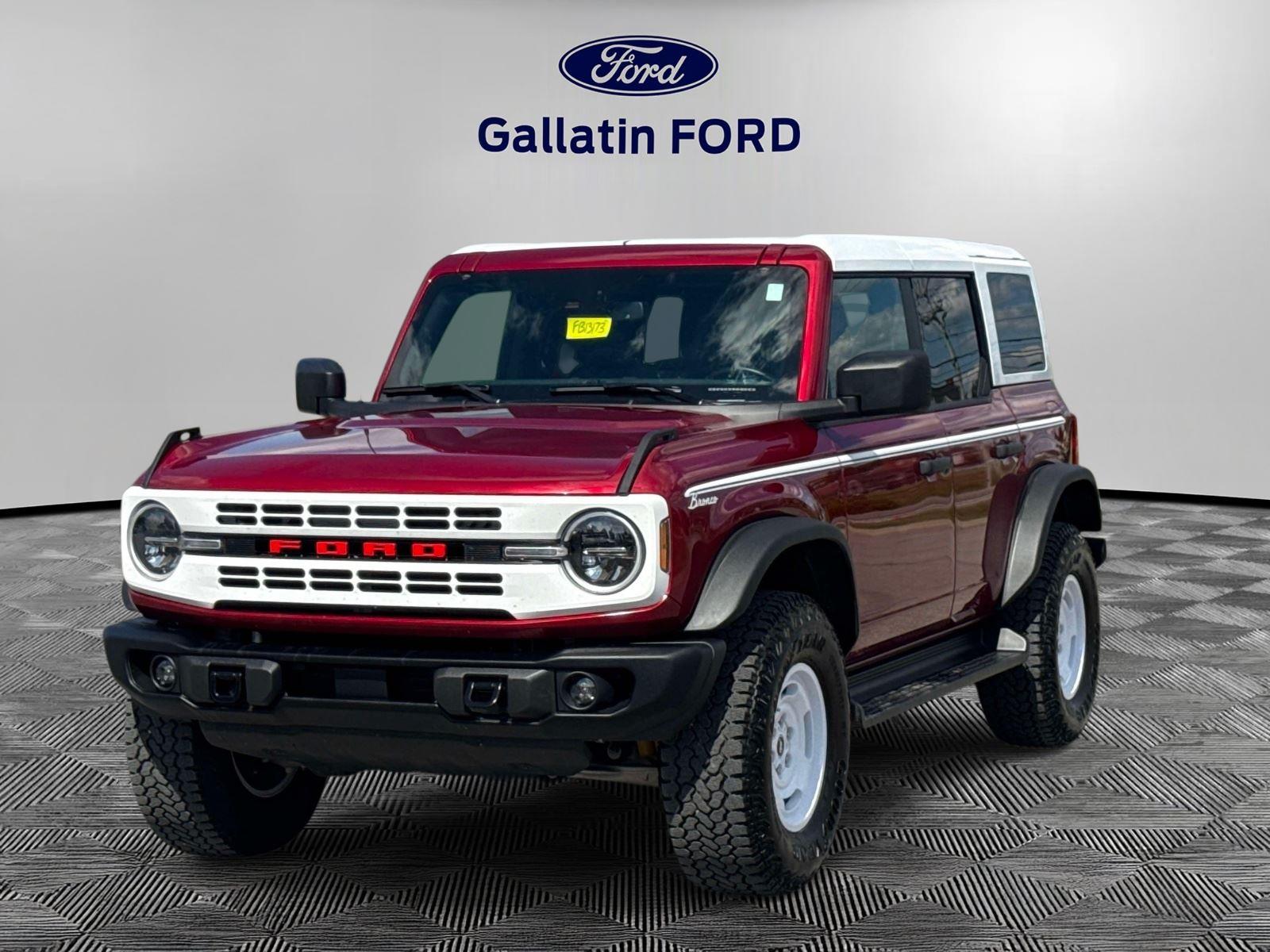 Ruby Red Metallic Tinted Clearcoat 2025 Ford Bronco SUV / Crossover Four-Wheel Drive 7-Speed Manual