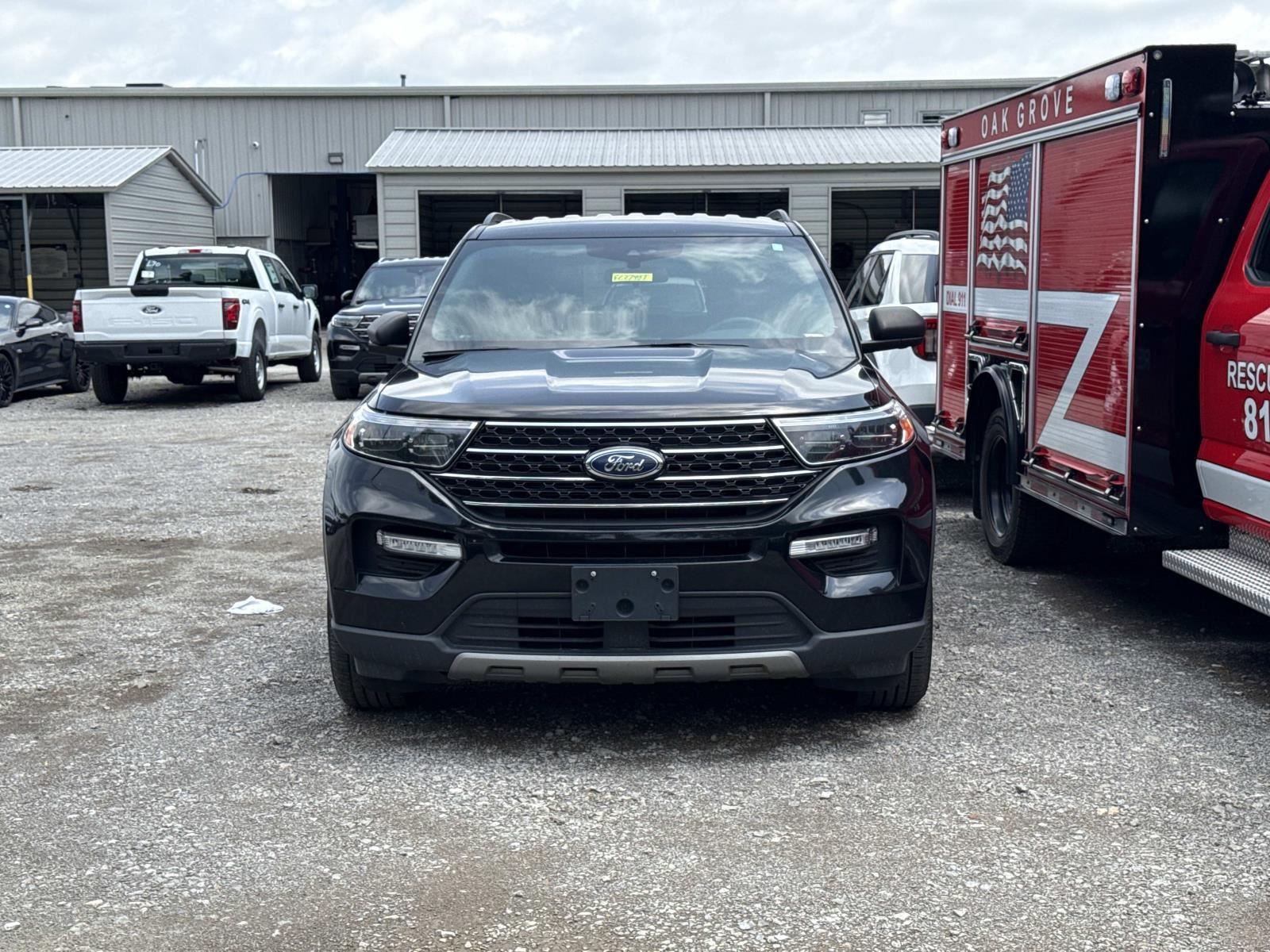 View vehicle photo 2