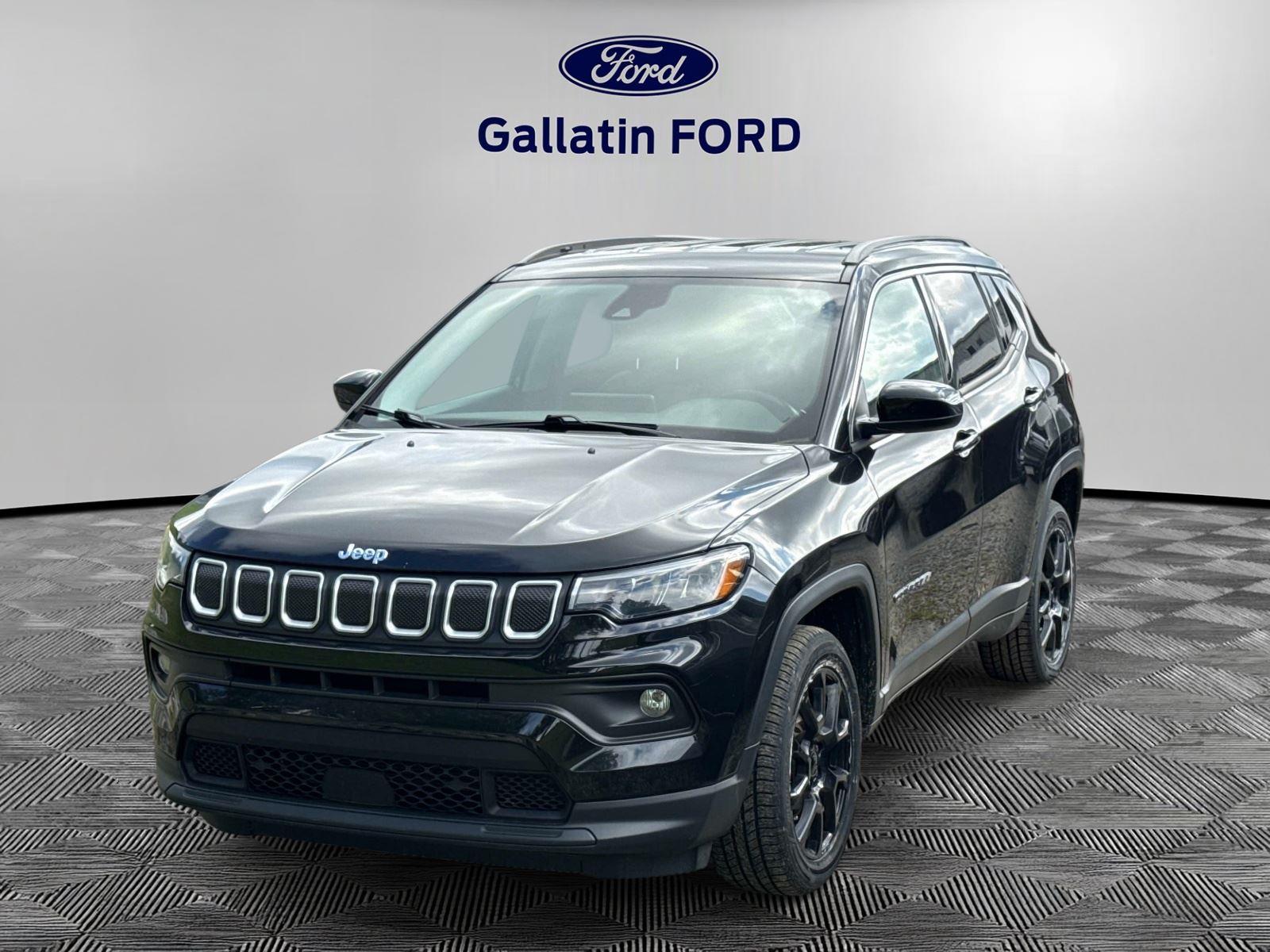 Diamond Black Crystal Pearlcoat 2022 Jeep Compass SUV / Crossover Four-Wheel Drive 9-Speed Automatic
