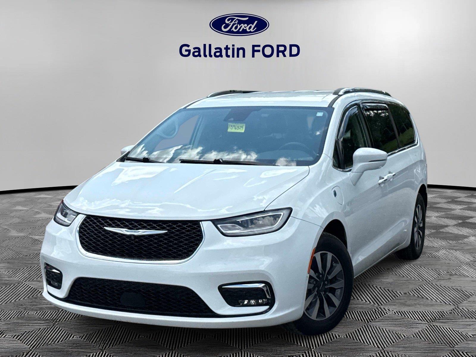 2021 Chrysler Pacifica Hybrid Touring L FWD