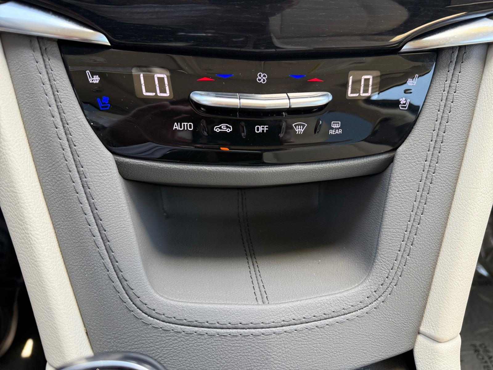 2024 Cadillac XT6 Premium Luxury - Photo 32