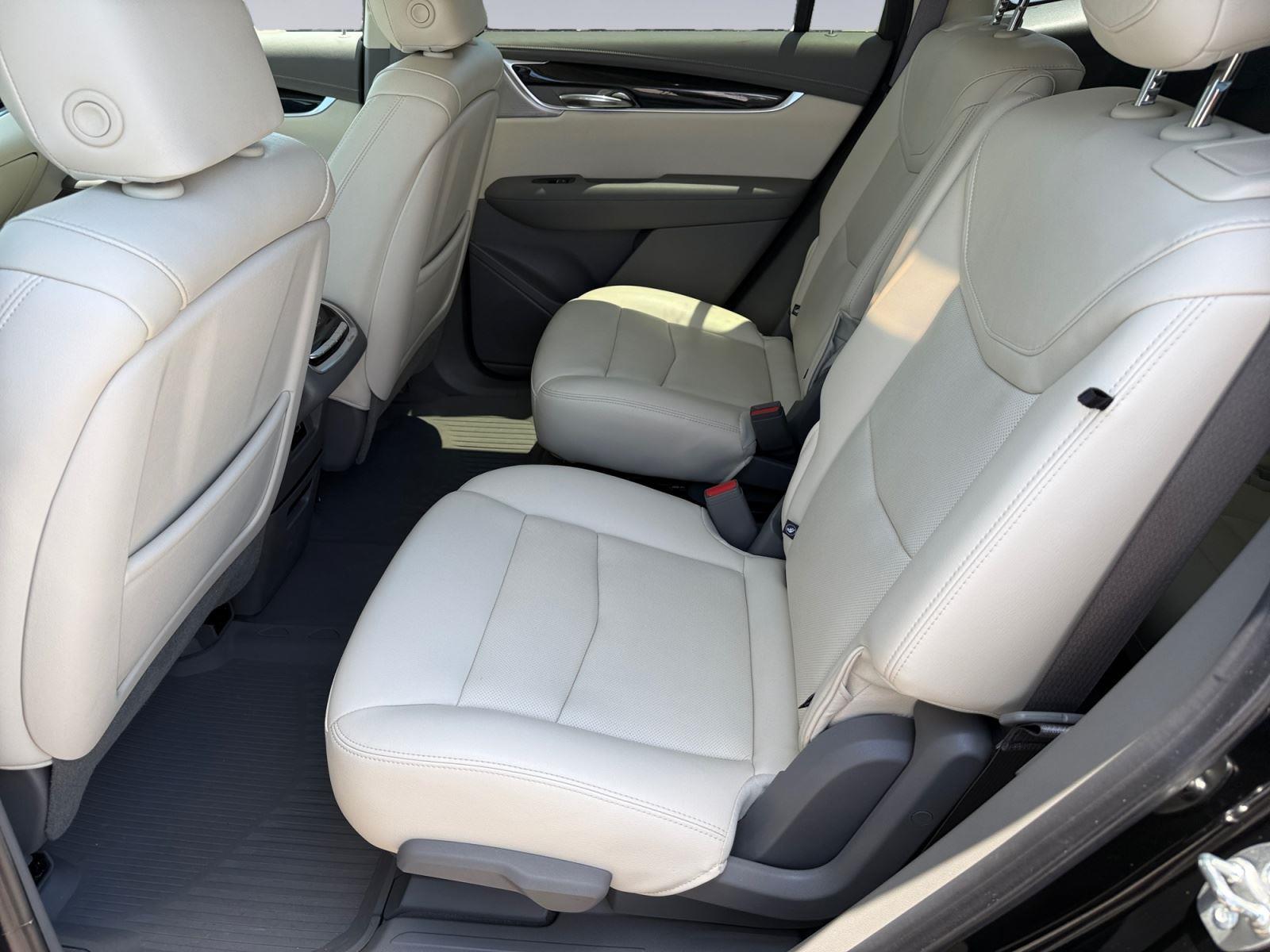 2024 Cadillac XT6 Premium Luxury - Photo 16