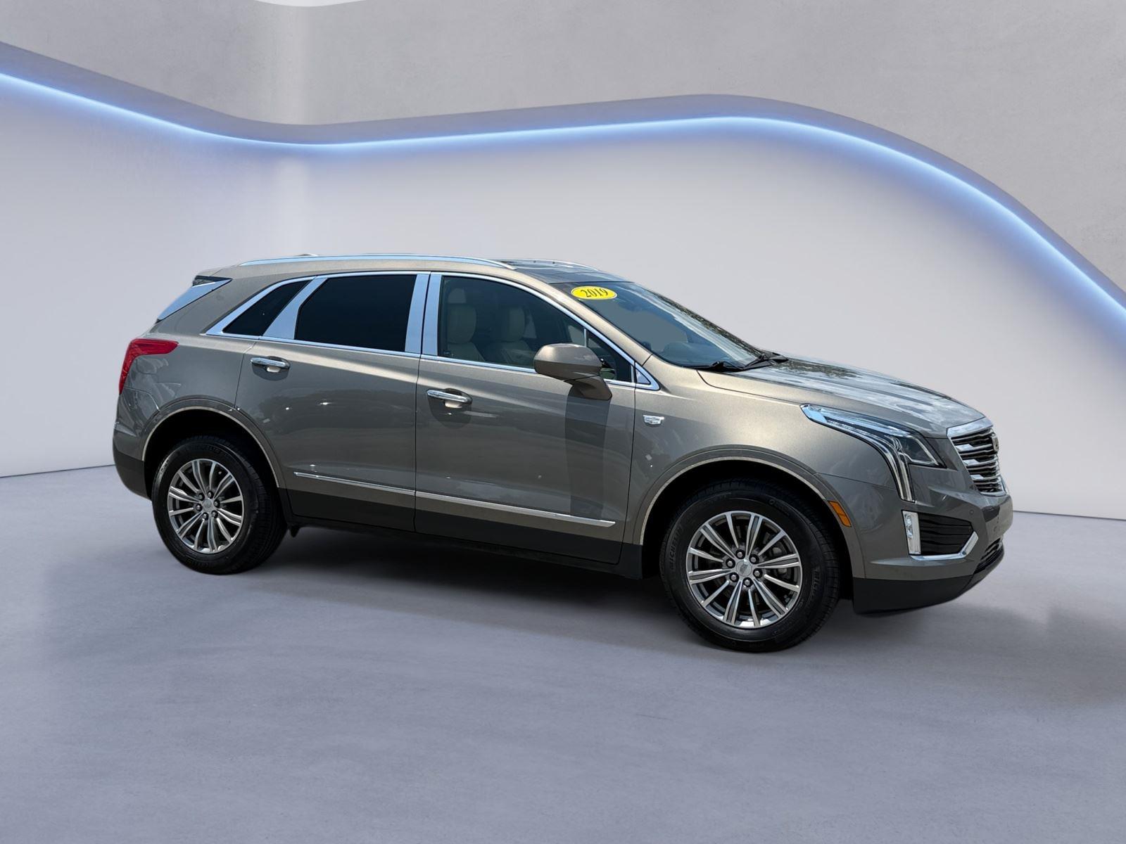 Bronze Dune Metallic 2019 Cadillac XT5 SUV / Crossover Front-Wheel Drive 8-Speed Automatic