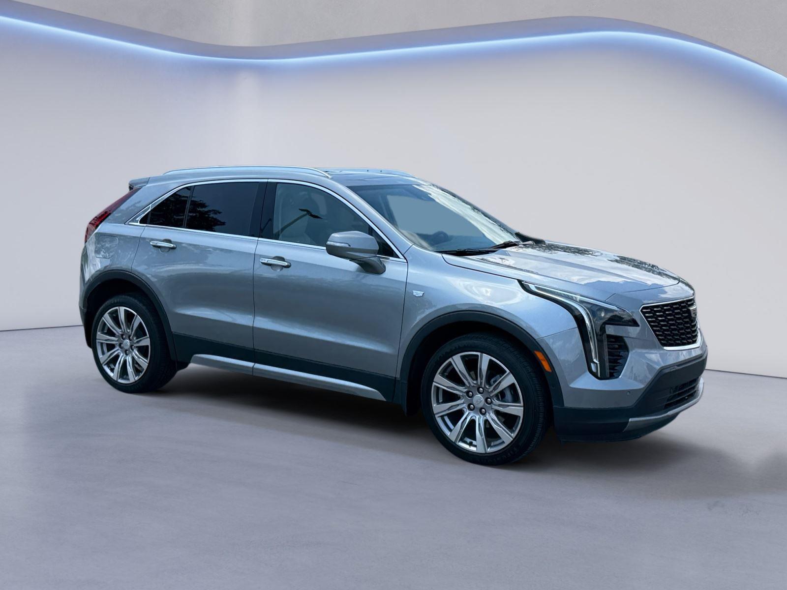 Argent Silver Metallic 2023 Cadillac XT4 SUV / Crossover Front-Wheel Drive 9-Speed Automatic