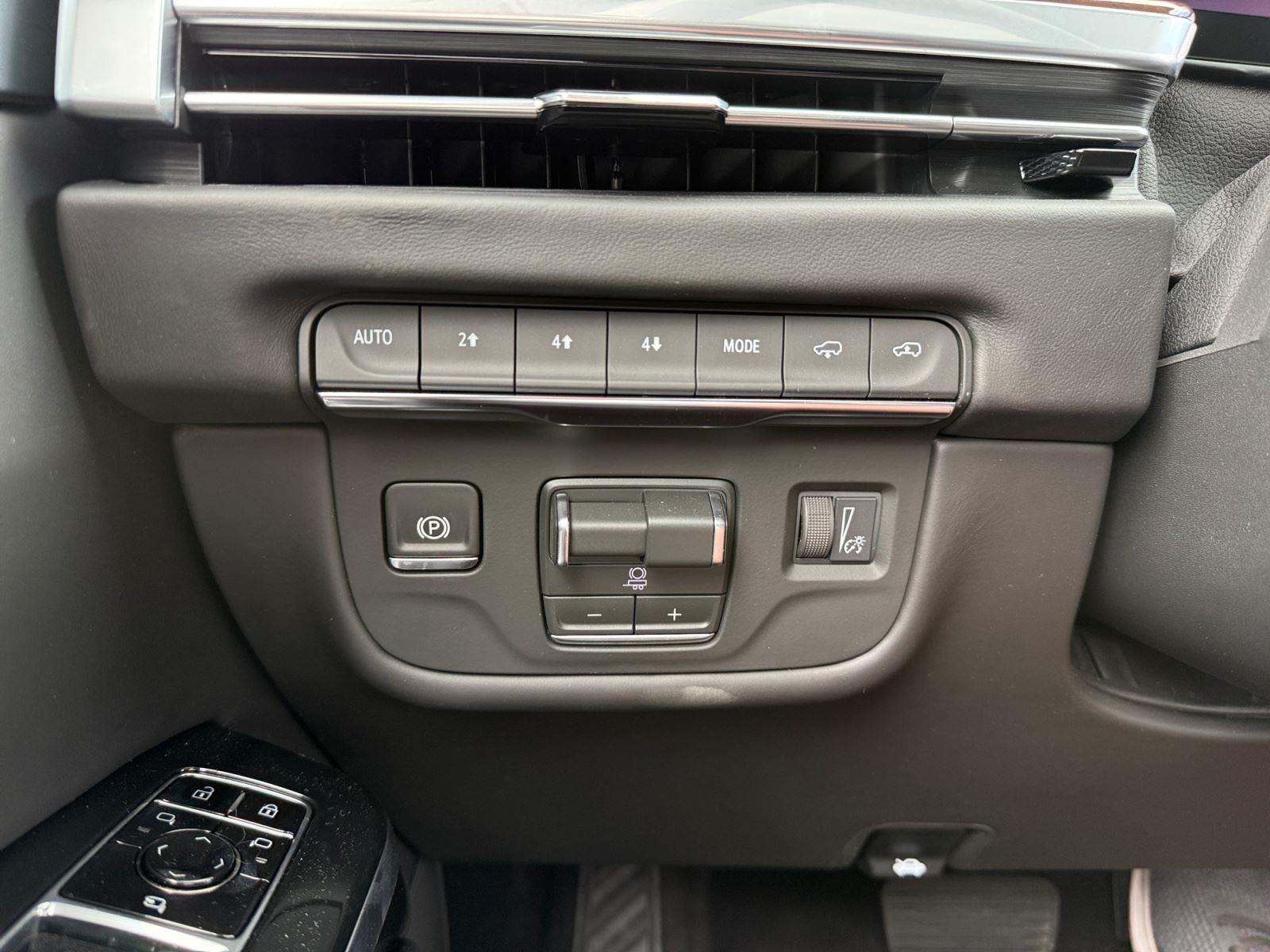 2026 Cadillac Escalade Platinum Sport - Photo 19