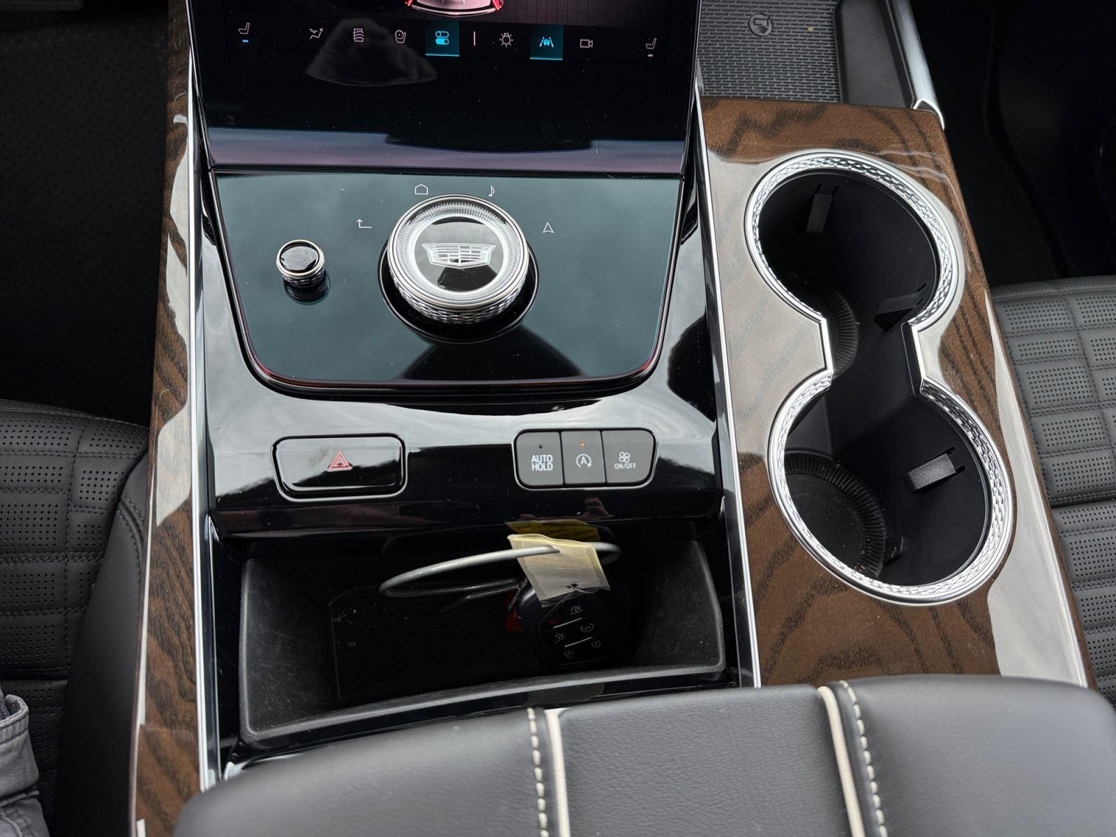 2026 Cadillac Escalade Platinum Sport - Photo 27