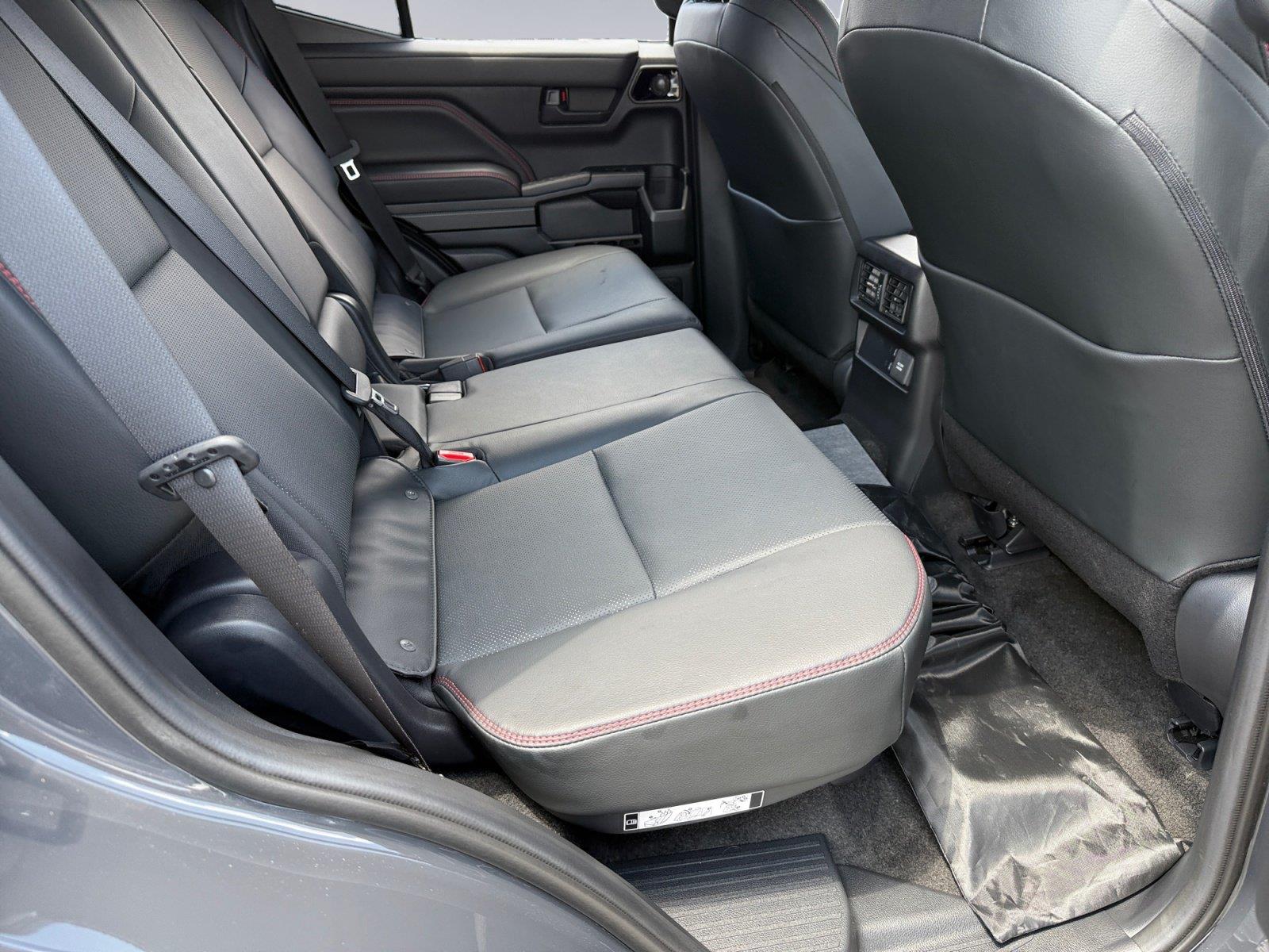 2025 Toyota 4Runner TRD Pro - Photo 14