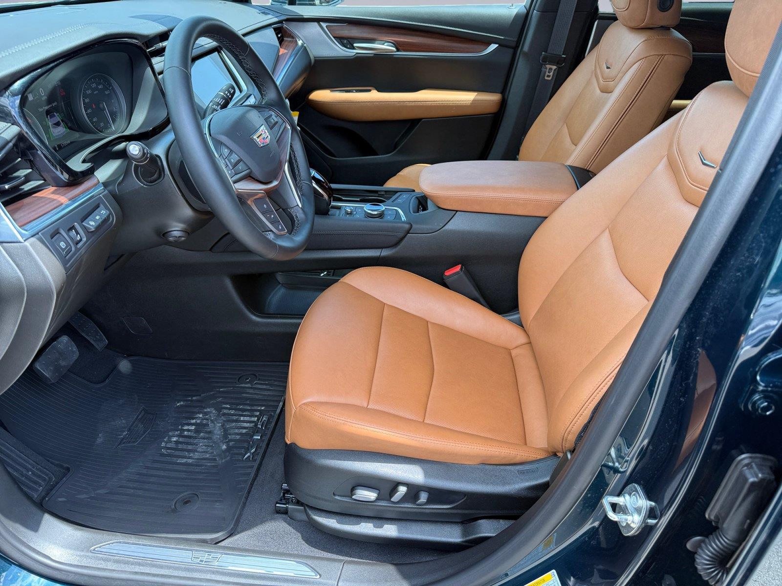 2026 Cadillac XT5 Premium Luxury - Photo 10
