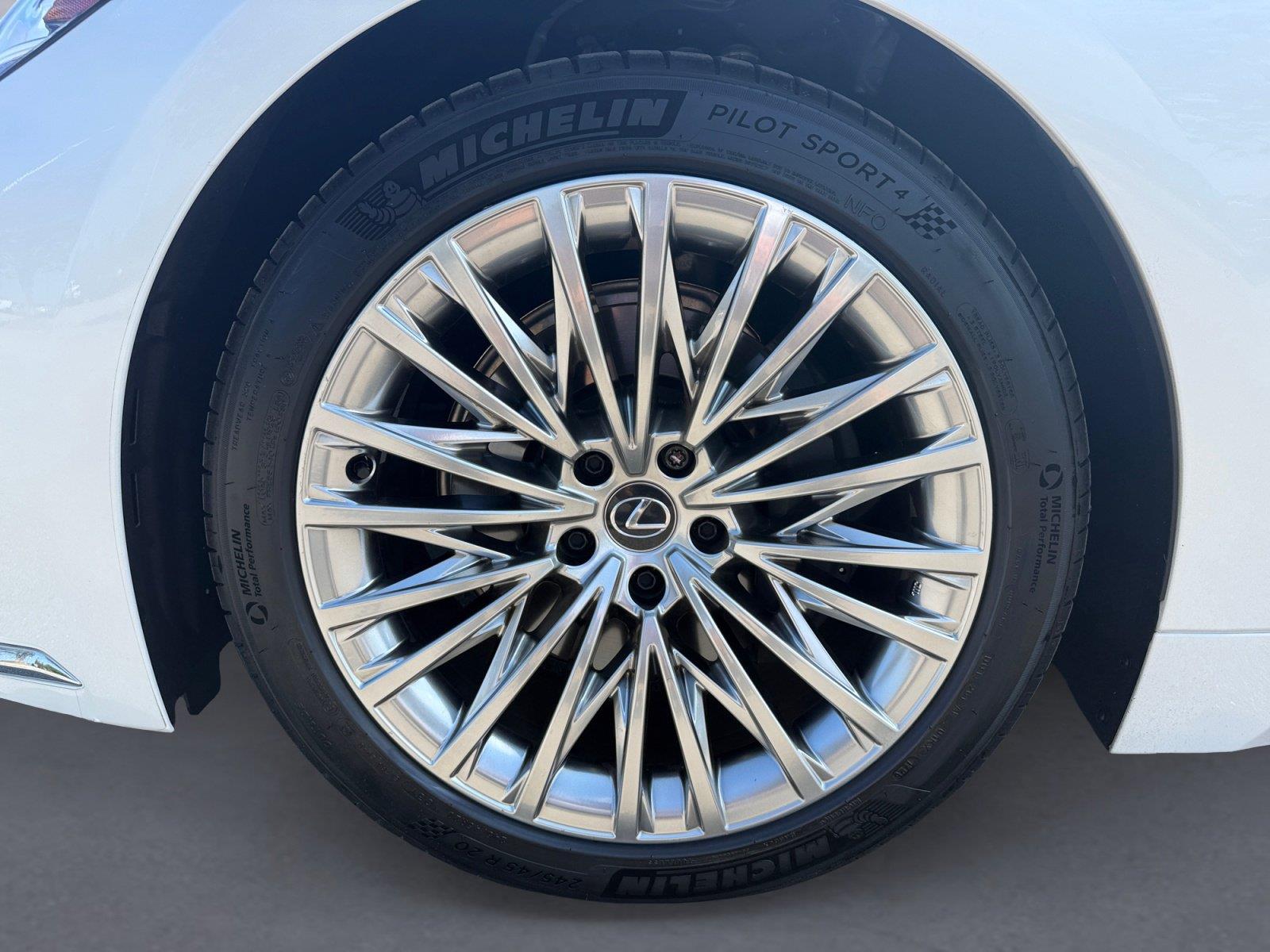 2024 Lexus LS Base - Photo 11