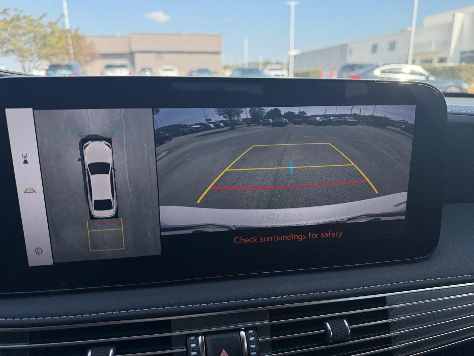 2024 Lexus LS Base - Photo 30