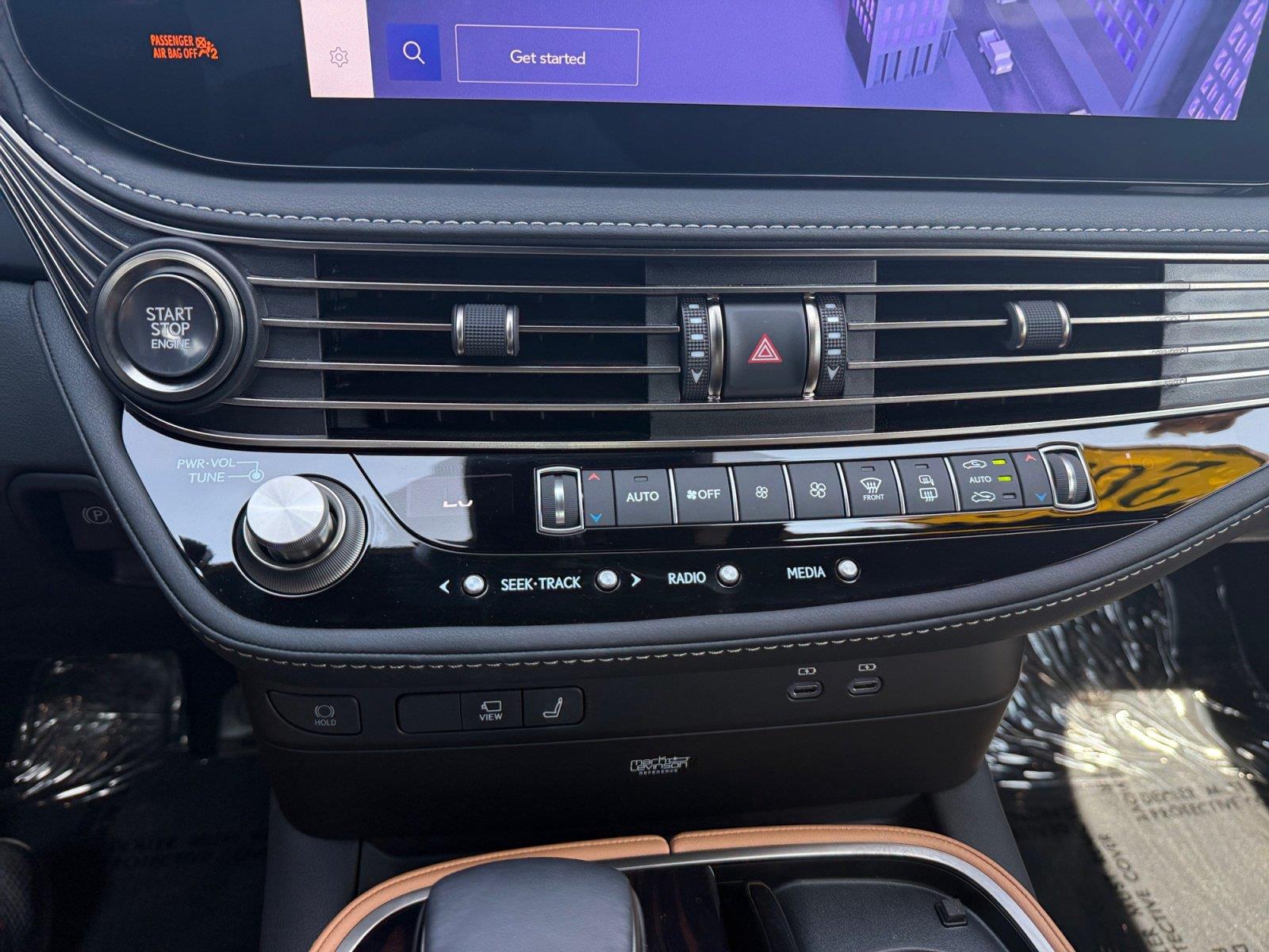 2024 Lexus LS Base - Photo 32