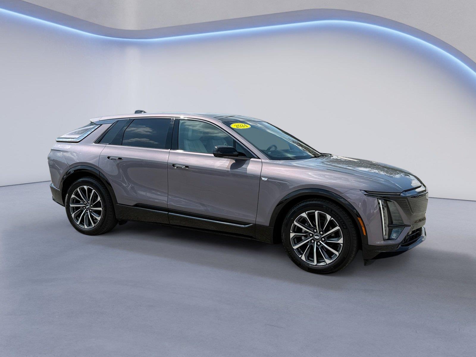 2024 Cadillac LYRIQ Sport 2