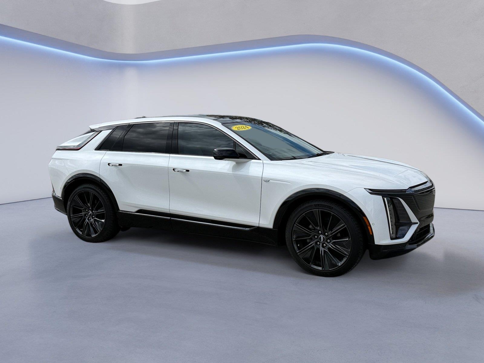 2024 Cadillac LYRIQ Sport 3