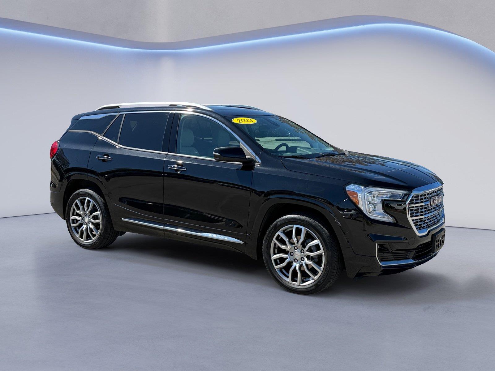 2023 GMC TERRAIN Denali