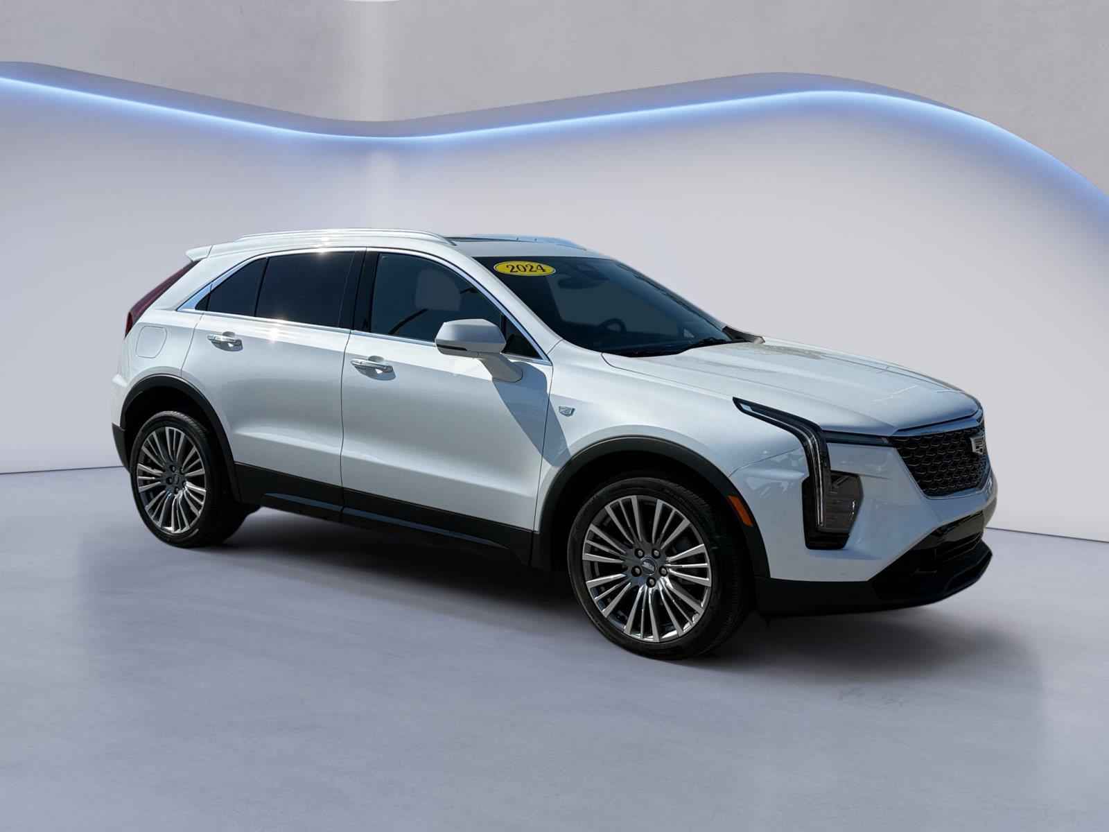 2024 CADILLAC XT4 Premium Luxury