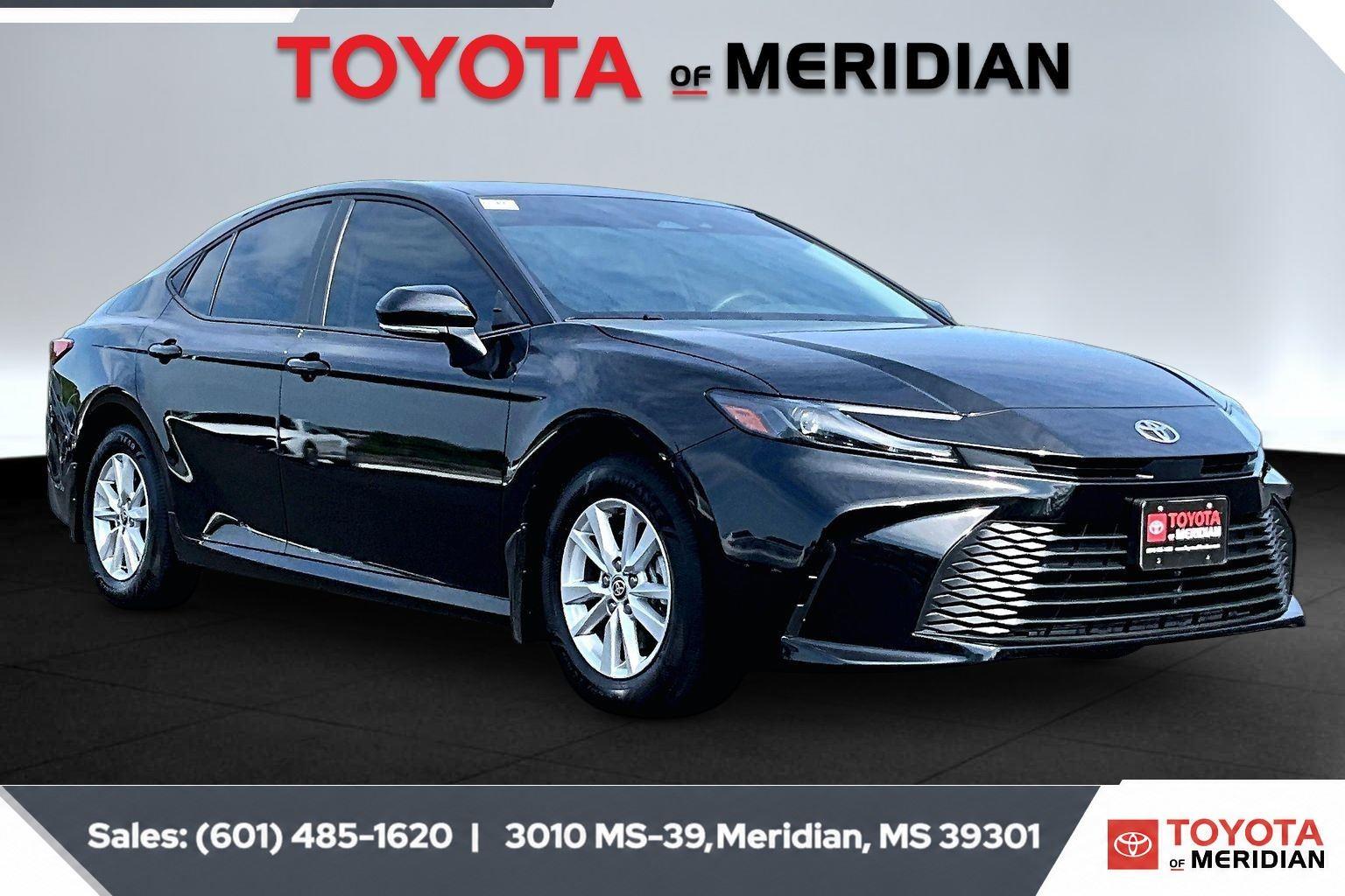 2025 Toyota Camry LE FWD