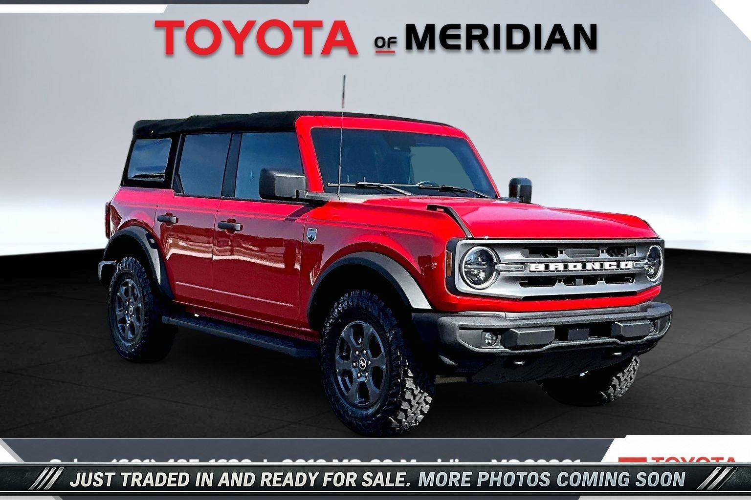 Race Red 2022 Ford Bronco Big Bend 4-Door 4WD SUV / Crossover Four-Wheel Drive Automatic
