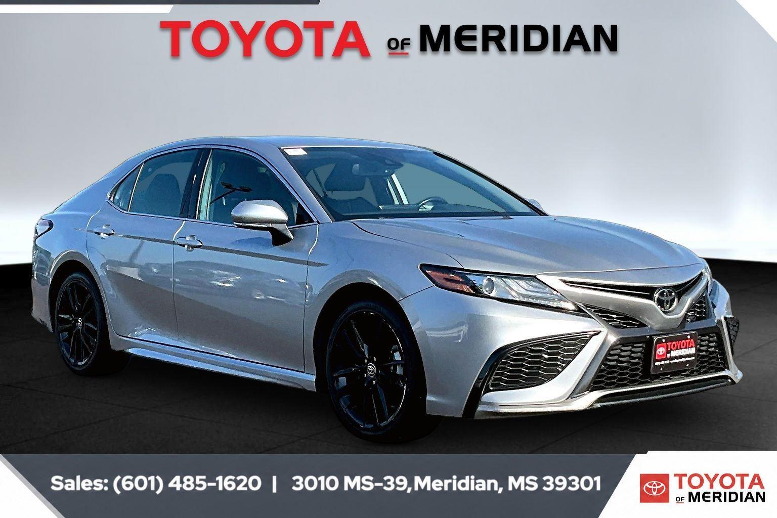Celestial Silver Metallic 2024 Toyota Camry Sedan Front-Wheel Drive 8-Speed Automatic
