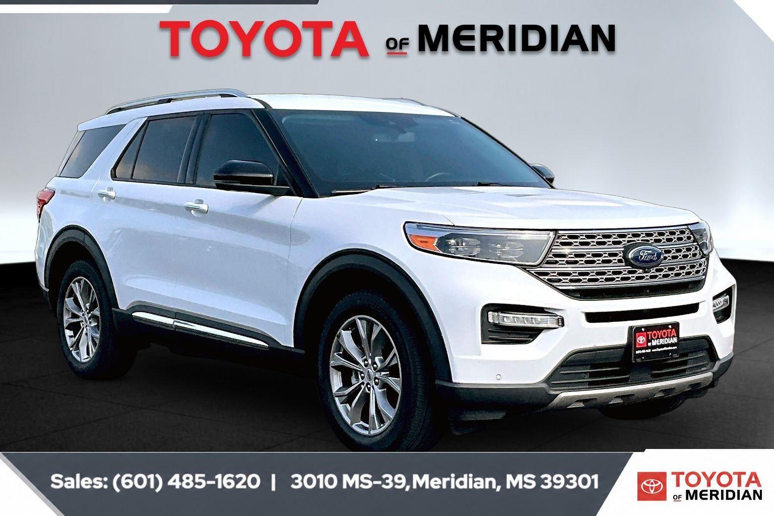 Oxford White 2023 Ford Explorer SUV / Crossover All-Wheel Drive Automatic