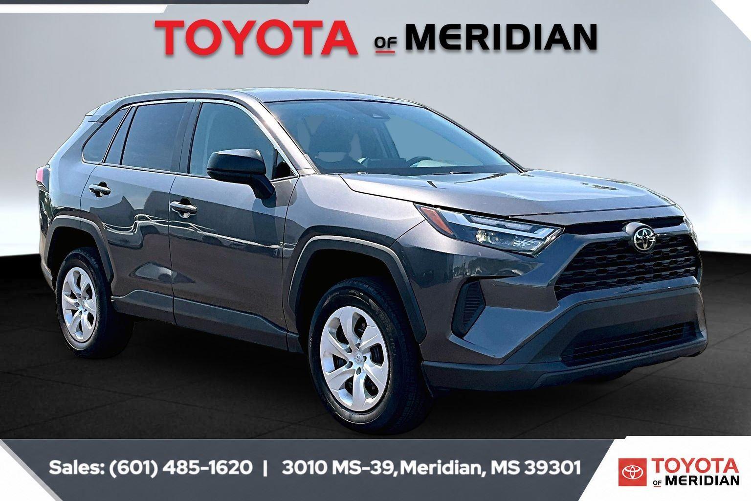 2024 Toyota RAV4 LE FWD
