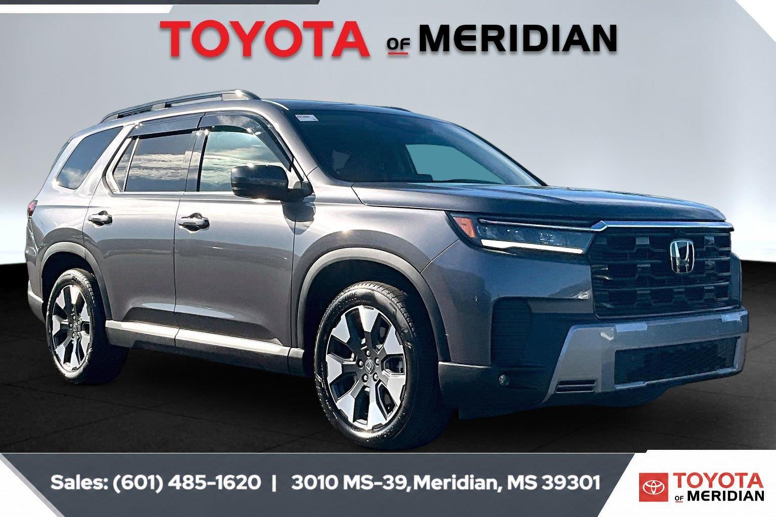 Gray (Modern Steel Metallic) 2026 Honda Pilot SUV / Crossover All-Wheel Drive Automatic