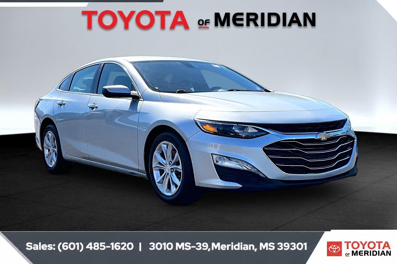 Silver Ice Metallic 2020 Chevrolet Malibu Sedan Front-Wheel Drive Continuously Variable Transmission