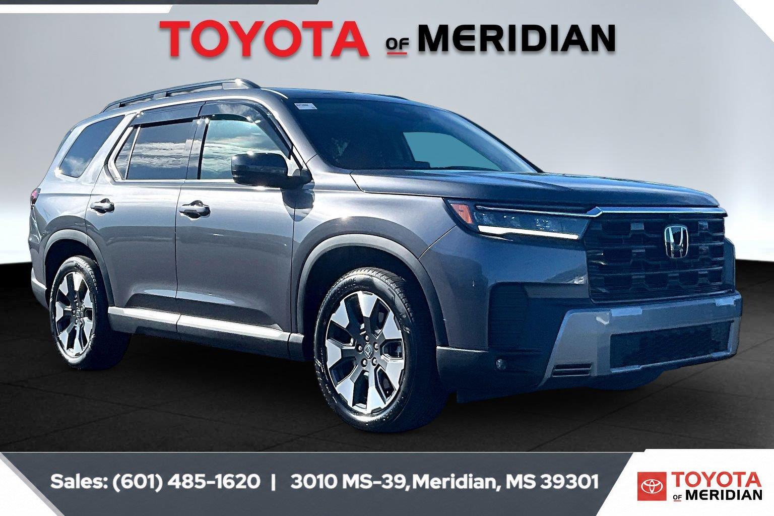 Gray (Modern Steel Metallic) 2026 Honda Pilot SUV / Crossover All-Wheel Drive Automatic