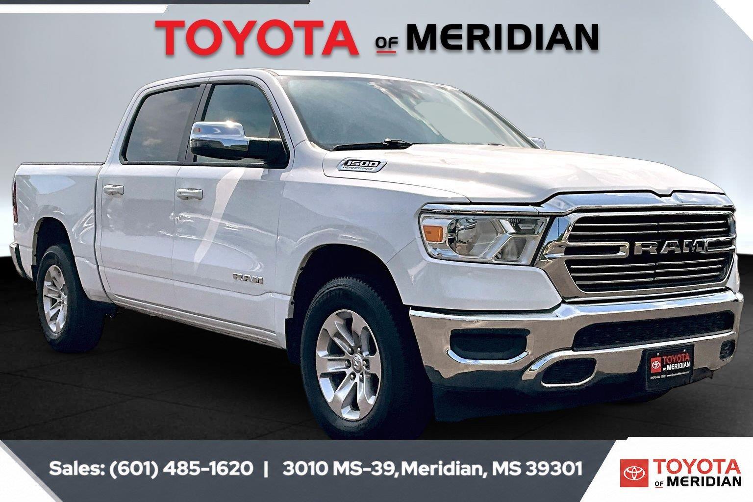 2023 RAM 1500 Laramie Crew Cab 4WD