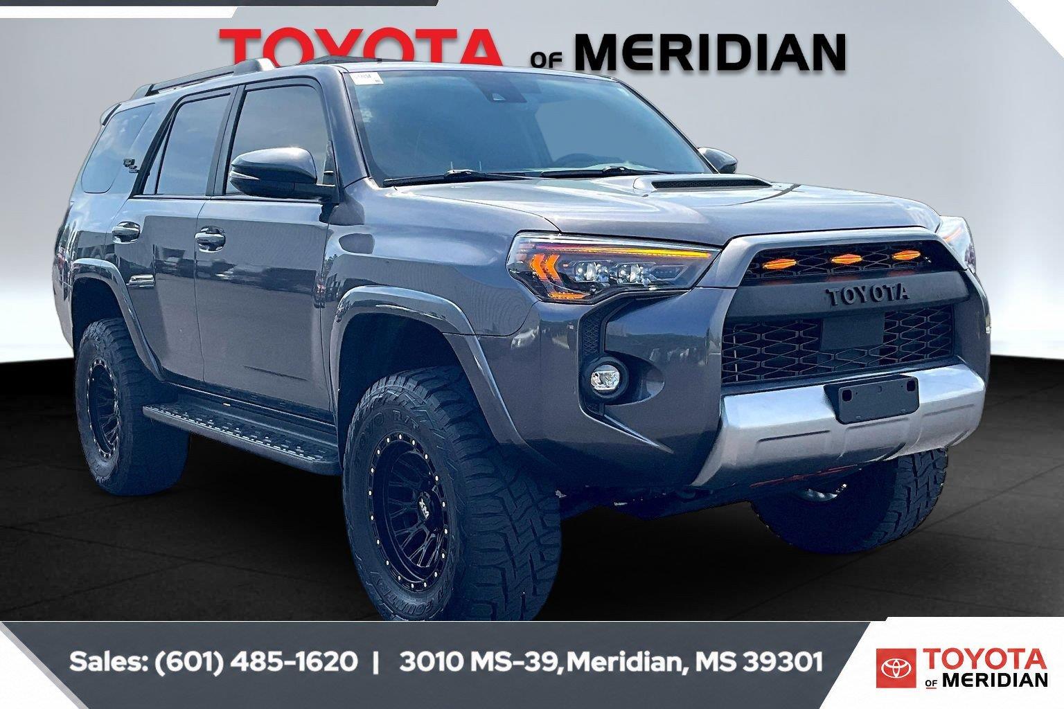 Magnetic Gray Metallic 2022 Toyota 4Runner SUV / Crossover Four-Wheel Drive 5-Speed Automatic