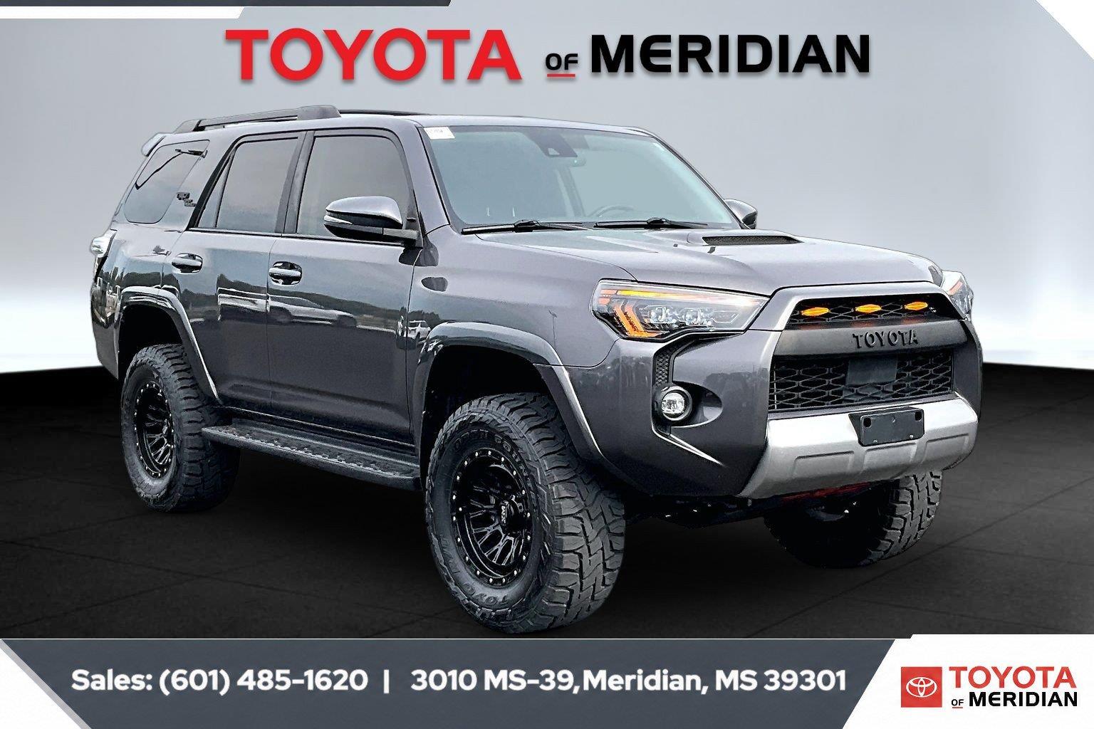 Magnetic Gray Metallic 2022 Toyota 4Runner SUV / Crossover Four-Wheel Drive 5-Speed Automatic