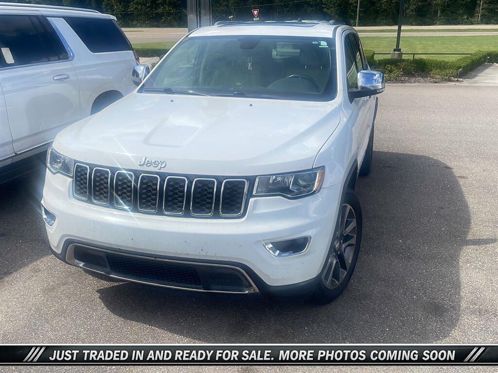 Bright White Clearcoat 2018 Jeep Grand Cherokee SUV / Crossover 4X2 8-Speed Automatic