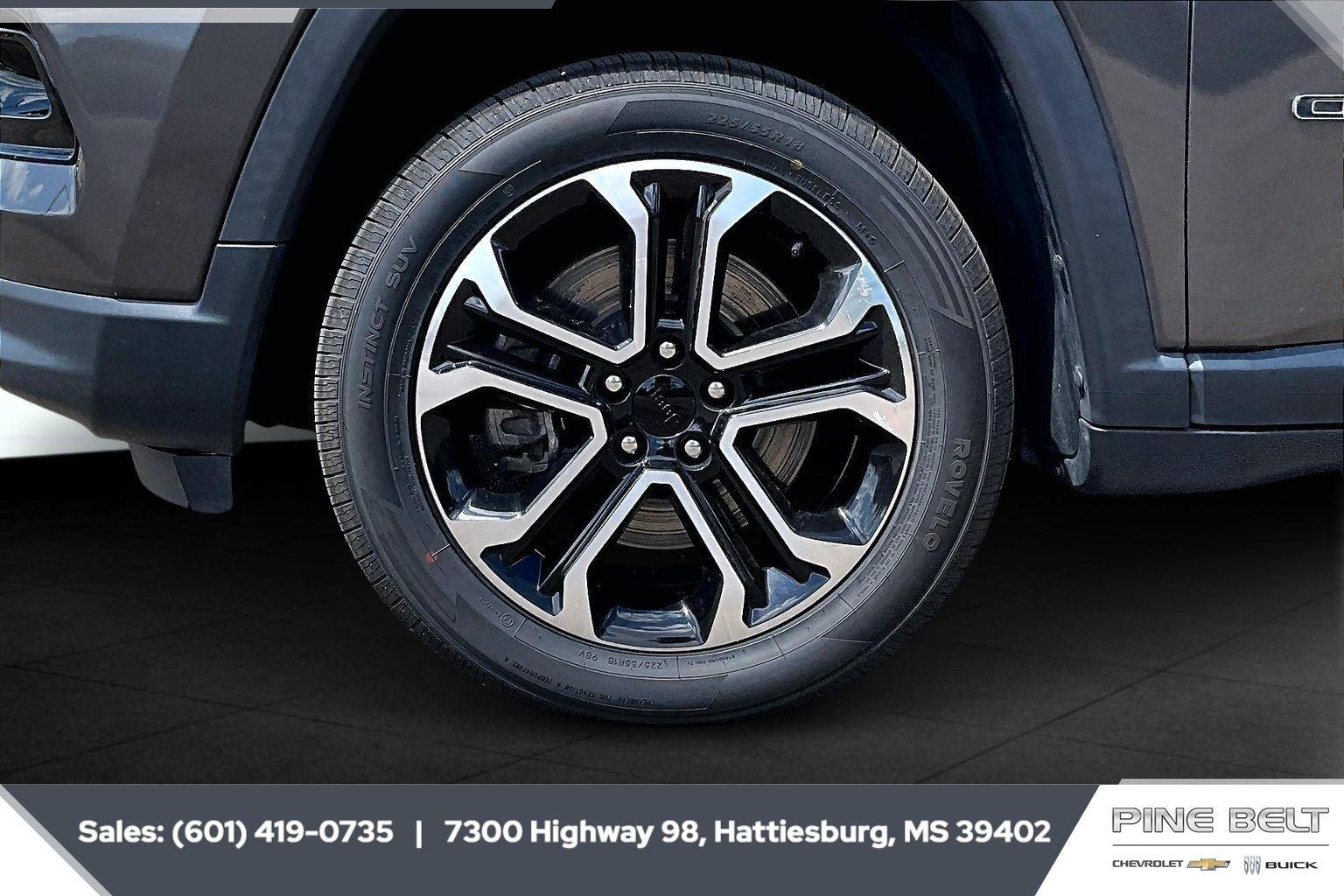 View vehicle photo 7