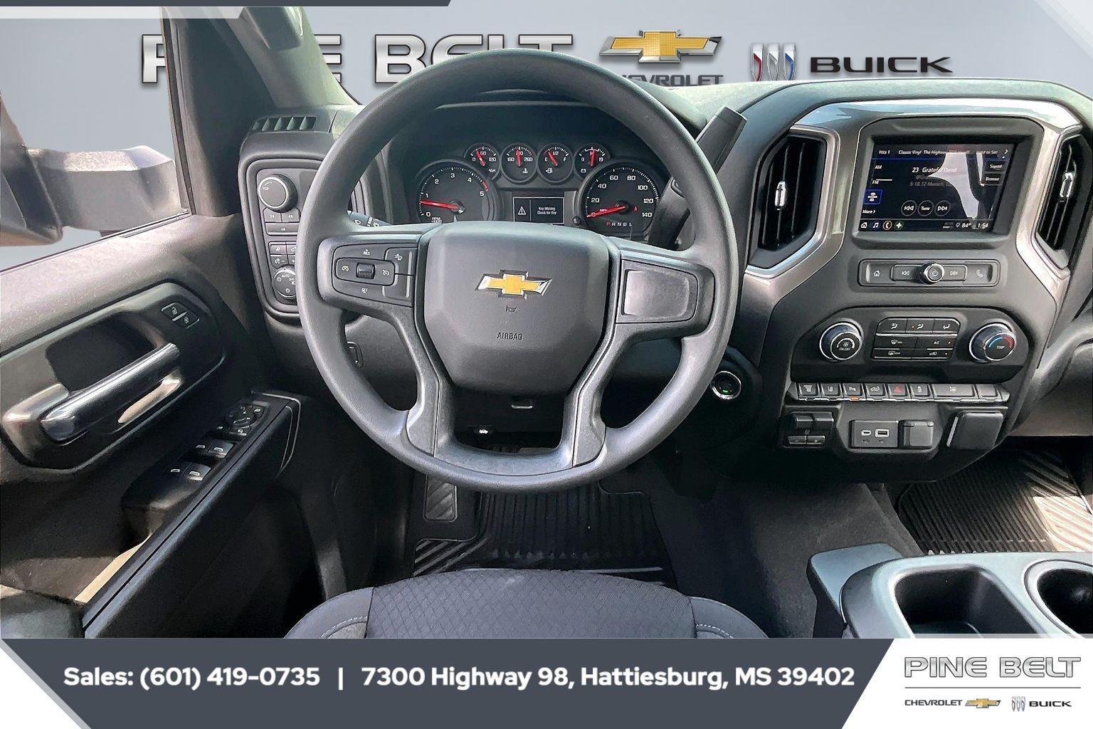 View vehicle photo 6